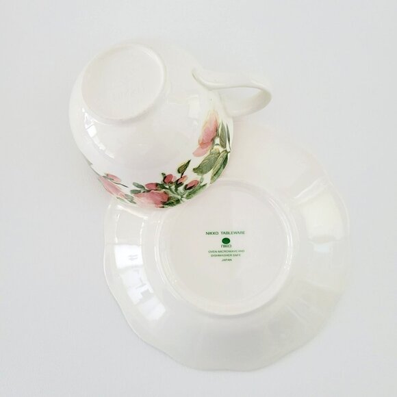 Vintage Nikko Precious Teacups & Saucers, 2 Sets, Red Poppy Flower Green Trim - Picture 8 of 16